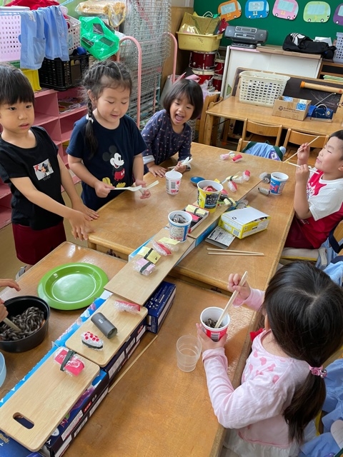 雨の日の室内遊び 静岡聖光幼稚園